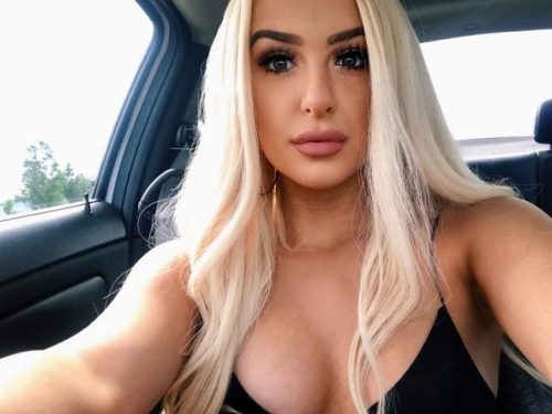 Tana Mongeau so fucking hot