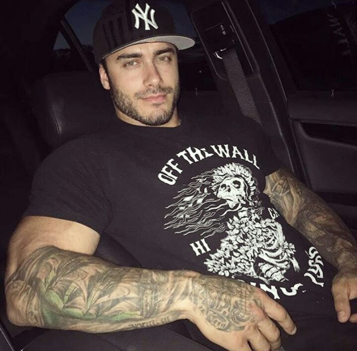peterj1958:  seehowarerealmen:  Mike Chabot   Stunning Handsome Beautiful Sexy Men