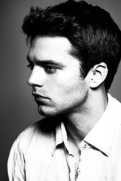 targaryne:  Sebastian Stan2012 