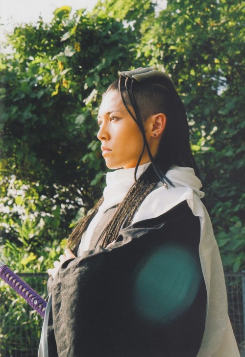 TAICHI SAOTOME as Renji Abarai andMIYAVI as Byakuya Kuchiki in BLEACH