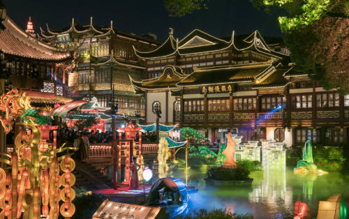fuckyeahchinesegarden:yuyuan豫园, shanghai, lantern festival by 听雨亲风happy lantern festival