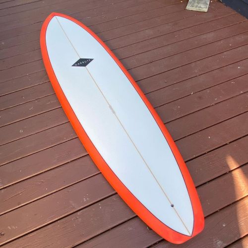 6’7” Tracker soon be available in South Jersey @goofyfootsgarage a super fun single fin design that is both fast & nimble! #garbuttsurfboards #singlefin #handshaped #resintint
https://www.instagram.com/p/CUIYZMGl9eb/?utm_medium=tumblr