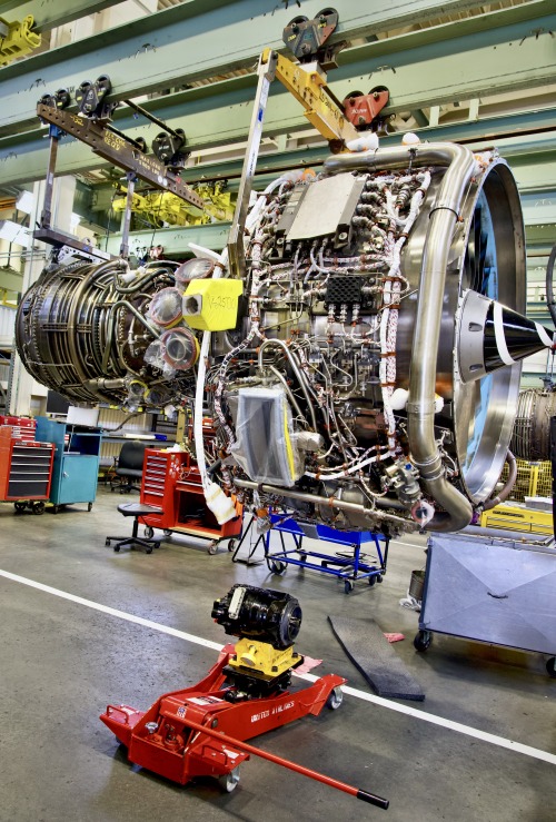 IAE (International Aero Engines) V2500 engine used on a Airbus 319/320 aircraft. San Francisco Airpo