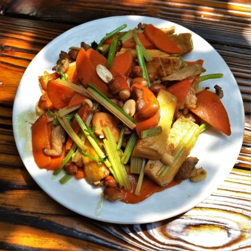 Stir-fried bamboo and stir-fried tofu (Hakka style)