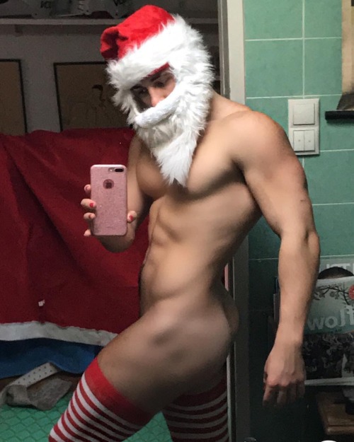 heatedtabloid101:  Instagram User - candyken69