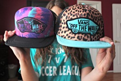 intoxicatedteen:  Vans trucker hats > 