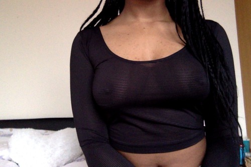 blessedmasochism:  Free the nipple babes.