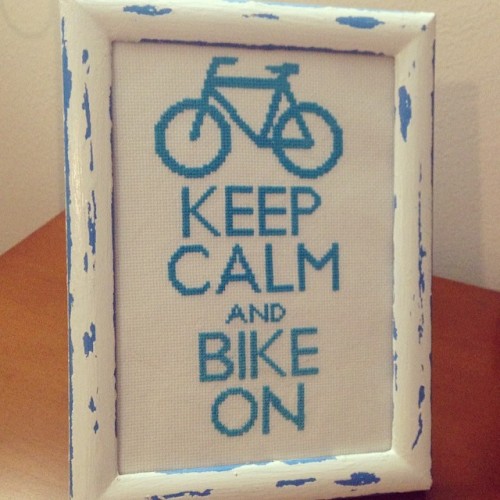 instabicycle:  Via @hulya61: #çarpıişi #çerçeve #crossstitch #crossstitcher #bicycle #bisiklet #bice