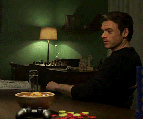 Id Let Richard Madden Break My Back Like This And Id Thank Him
