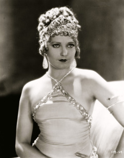  Thelma Todd ~ Vamping Venus (1928) 