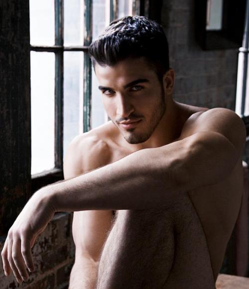 3leapfrogs:  furrypty:  Celebration of Male Beauty.http://furrypty.tumblr.com/  •=• •=• •=• 