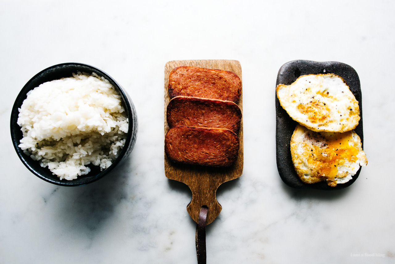 justfoodsingeneral:  Spam and Egg Onigirazu “Have you guys heard of onigirazu?