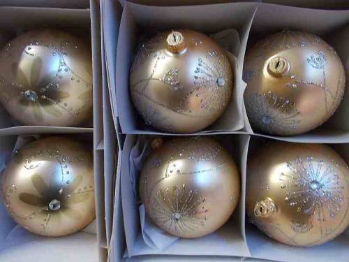 Christmas balls - bombki choinkowe.
