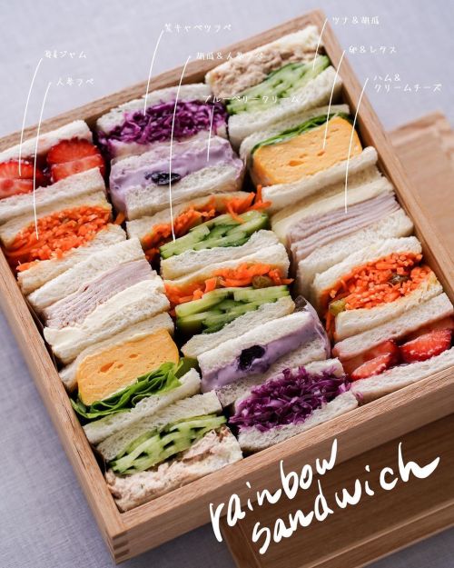 makichibayu: lunchbox！★2枚目作り方スケッチ レインボーサンドイッチ重！ サンドイッチ重にハマってますが 今回は、レインボーカラーをイメージしてカラフルなサンドにしました(^^)