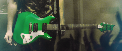 iyeols:  Alex Gaskarth’s guitars: lime green Custom PRS Mira 