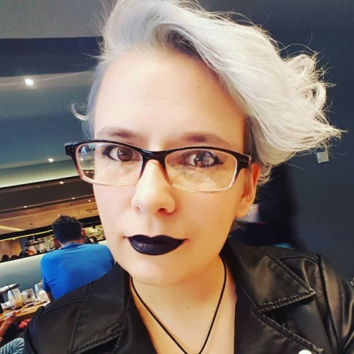 Feels great to be grey again! #greyhair #darklips #gothgirl #gothchic #feelinggood #beingmyself #hap