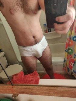 hairyboi13:Well guys im officially unemployed! Help a 23yo jock out! Selling used underwear, jocmstraps included. You tell me how you want em! Price negotiable with minimum of ฤ a pair. #dirtyunderwear #umderwearforsale #underwearskids #usedunderwear