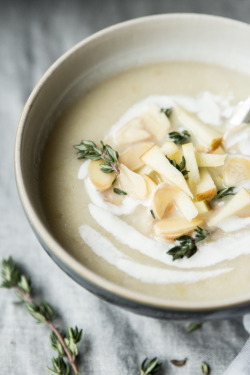 foodiebliss:  Cauliflower & Apple SoupSource: