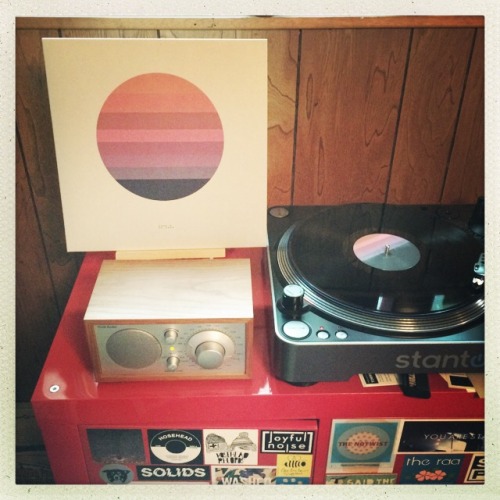 #nowplaying #tycho’s @iso50 Awake on #vinyl during a hot Sunday afternoon #music