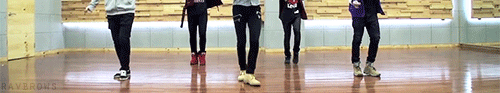 ravbrows:  What Am I to You? Dance Practice / Leg Focus 