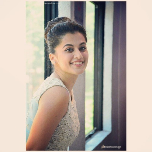 #taapseepannu #indianactress #tamil #telugu #oneofmyfavs #photooftheday #kanchana2 #pressshow #myed