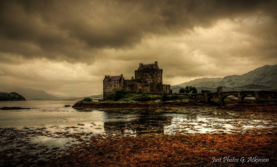 socialfoto:  Holiday Scotlandtonemapped by GarryAtkinson 