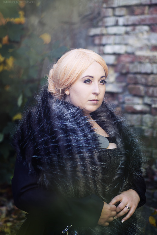 paintedqueencos: “I am a great Queen and as beloved by my people as I love them.” Queen 