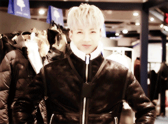byunbaekku-deactivated20140611:   make me choose between: {requested by searching-for-the-galaxy}