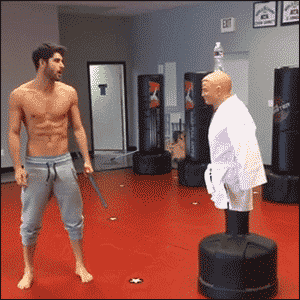 tekporsiyonhayat:  girensinavhaftasi:   o nasıl hareket ulan…  yokartık  yuh anasının b… 