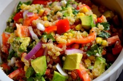 theurbanchica:  //yum.ie! simple love: quinoa {do you know how healthy quinoa is for you..? maj}, black beans, avocado, tomatoes, red onion, red pepper, cilantro and for the dressing- squeeze lime juice on top. 