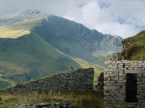 thefierybiscuit:Raven and Mignedd tal-y-Mignedd