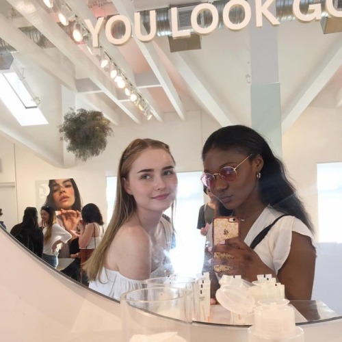 candybisous: glitterpacket and candybisous ✨ (at Glossier)