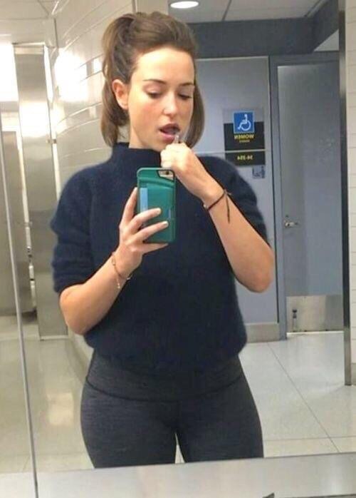 dmsallnight:  dmsallnight:        Milana Vayntrub😍❣️😻🤯She makes me want to blow a nut 🥜 right NOW!!!!!👅💦💦💦💦💦💦💦💦💦🍆🍒