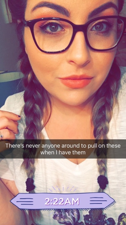 useyourtongemakemeshake: Thoughts I have at 2am with braids.