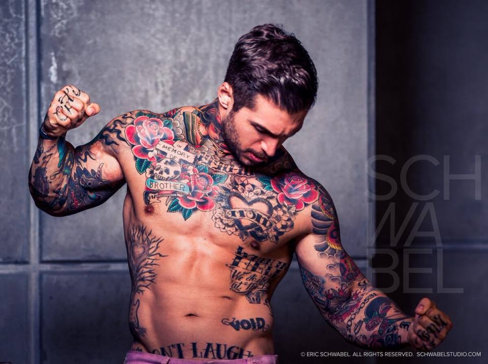 biblogdude:  militarymencollection:    Retired Marine Cpl. Alex Minsky    Fucking