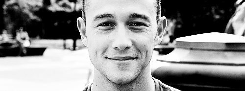 brendenfraser:  I don’t usually like it when a girl looks me right in the eye, and this girl does that a lot. But I don’t know what it is about her. When she does it, I don’t mind. I just look right back at her. 
