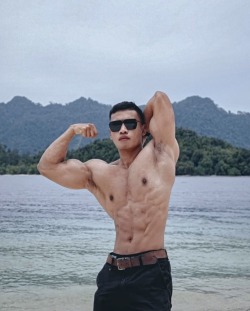 hotdogsfordinner:Aron Lintar, West Sumatera, IndonesiaIG:  aronlintar