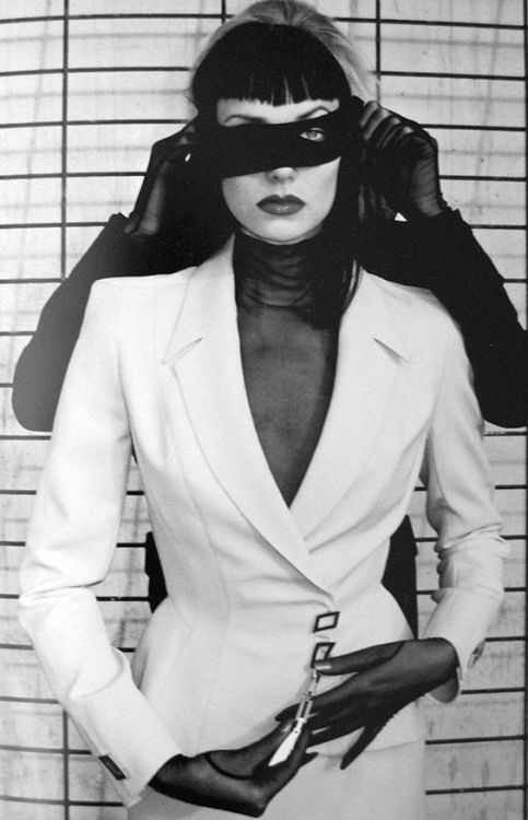 raffaella342utopie:    Thierry Mugler, 1995Photo by Helmut Newton.  