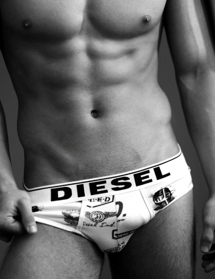 waistbandboy:  Sexy Briefs! 