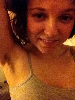 sistersea:  Hello from my underarm :)  Hello