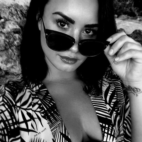 Demi Lovato Daily porn pictures