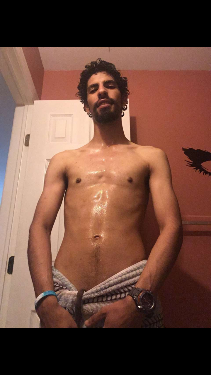 dmvbumassdick:  Watch out for this limp dick fucker Marco