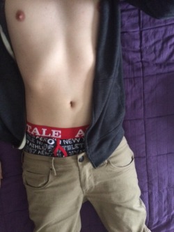 prettygayboys:  chopinplayer:  I want someone to take my clothes off…   similar posts: here  