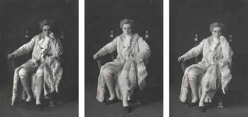 Sex inmaledress:   Maude Adams as Duke of Reichstadt pictures