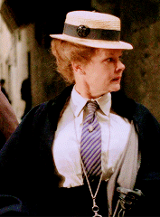 lady-arryn:costume appreciation:A Room with a View(costumes by Jenny Beavan)requested by @rhivendell