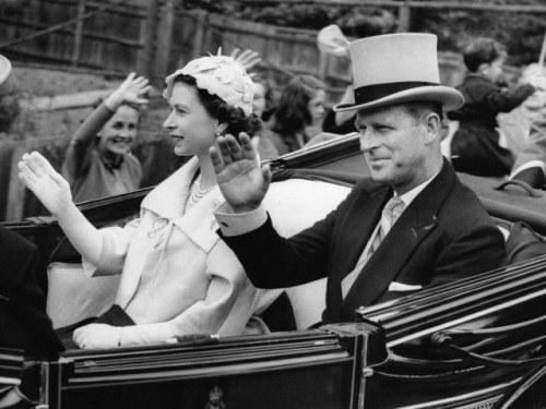 Royal Ascot: Queen Elizabeth and husband Prince Philip, Duke of Edinburgh, are met with fanfare as t