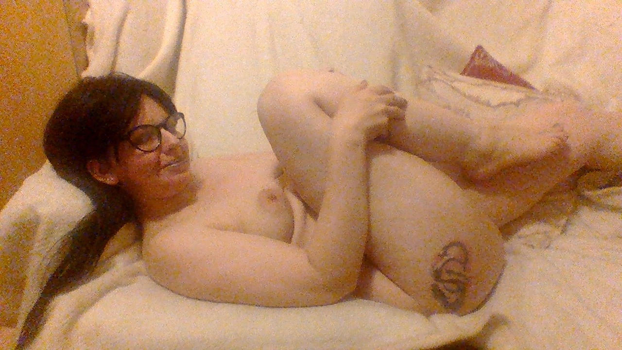 xxmisty:  Happy Topless Tuesday! (part 2)Don’t forget to follow my new chubstuck