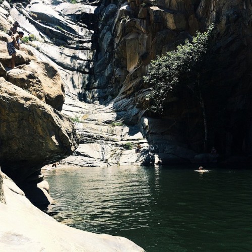 nalieli:The most intense hike I’ve gone on yet. It was worth it to see this little oasis in Sa