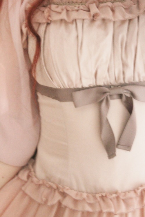 mlle-marianne:  Close-up of some recent outfits 
