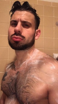 pedroxxvm:wash wash wash, 🐺🐺🐺